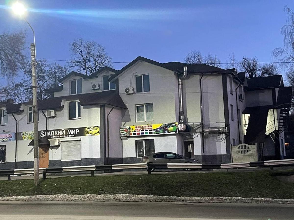 Pitstop Motel Kamjanske Exteriör bild